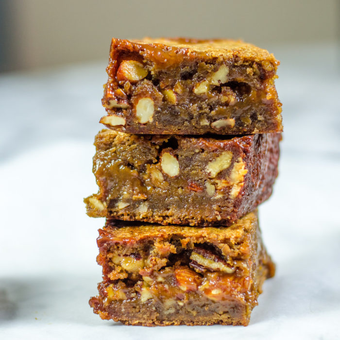 Caramel pecan blondie